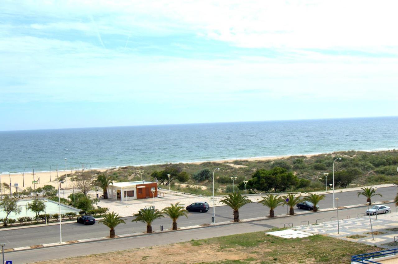 T1 Com Vista Mar Na Praia De Monte Gordo Exterior foto
