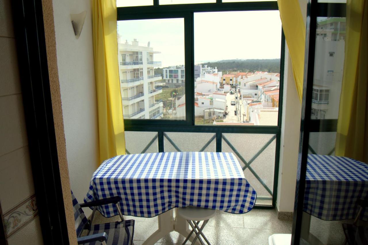 T1 Com Vista Mar Na Praia De Monte Gordo Exterior foto